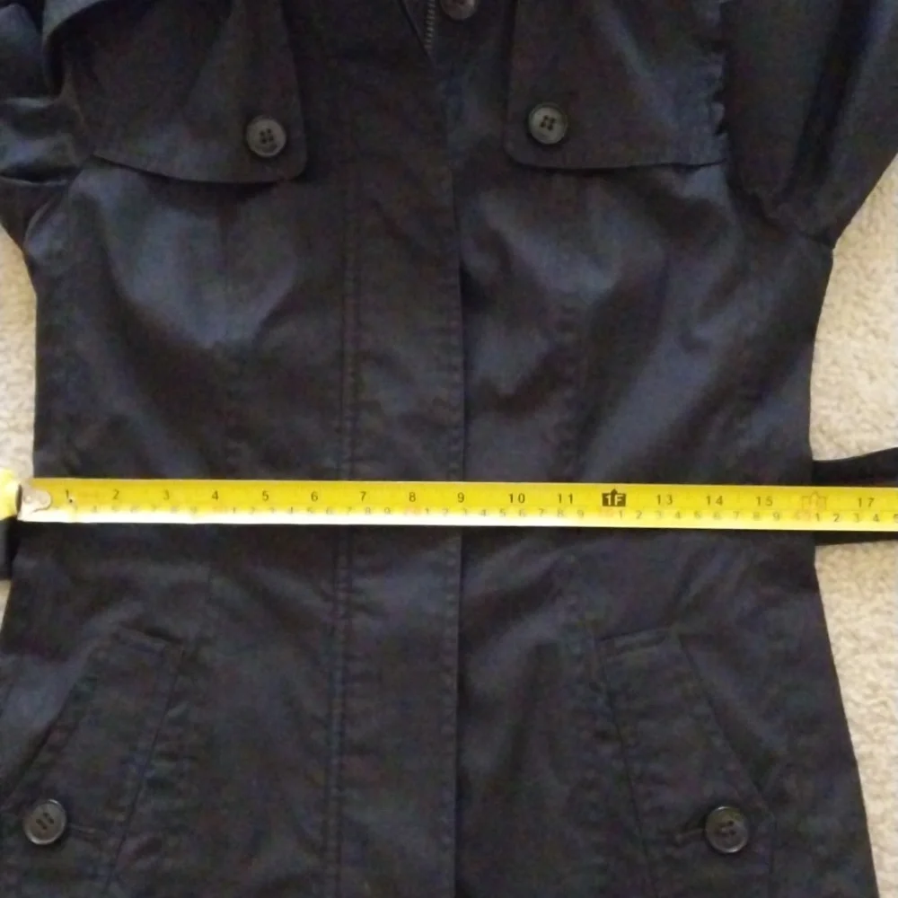 Burberry Black Trench Coat with Check Lining - Picture 12 of 14